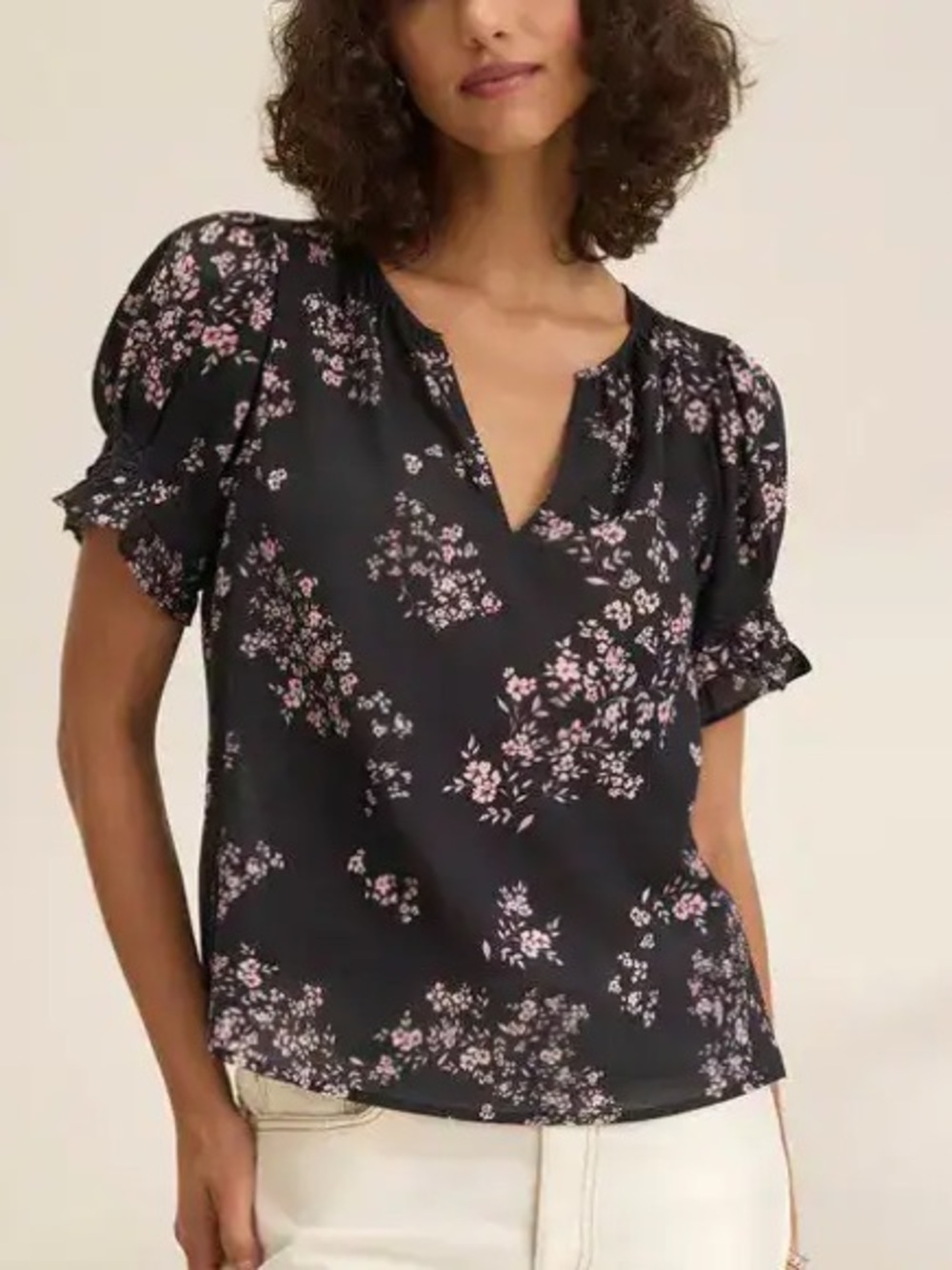 Velvet by Graham & Spencer Black Floral Puff-Sleeve Blouse